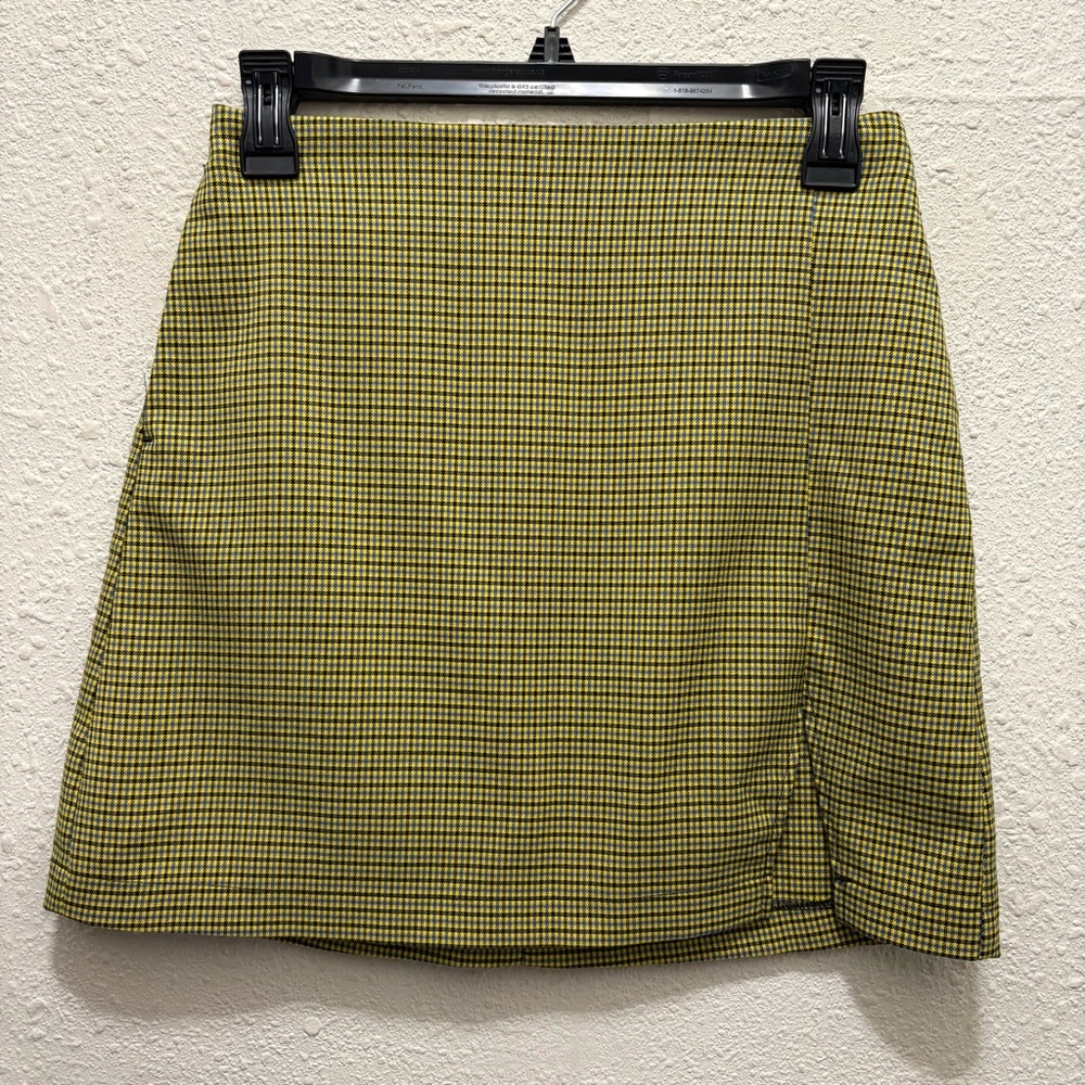 Urban Outfitters UO Darren Notched Pelmet Mini Skirt XS